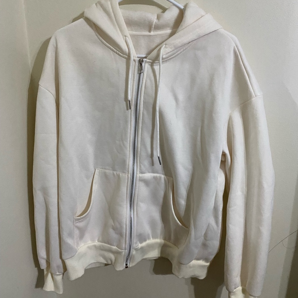 White/creamy zip up sweater
